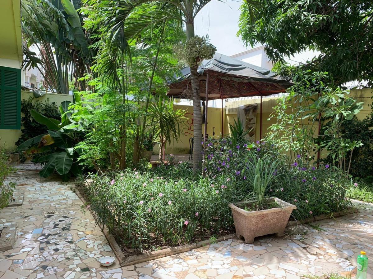 Apartment Beaux A Dakar